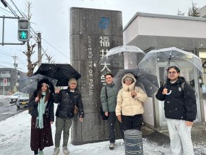 SHSR faculty members visited Kyushu University